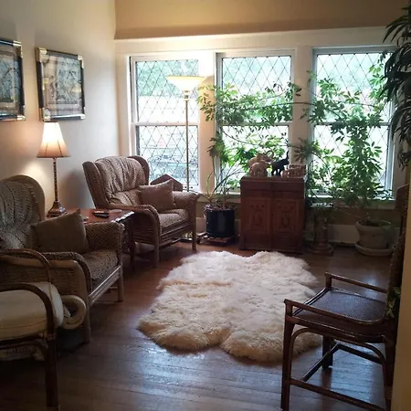 Daisy Hill Bed And Breakfast-3